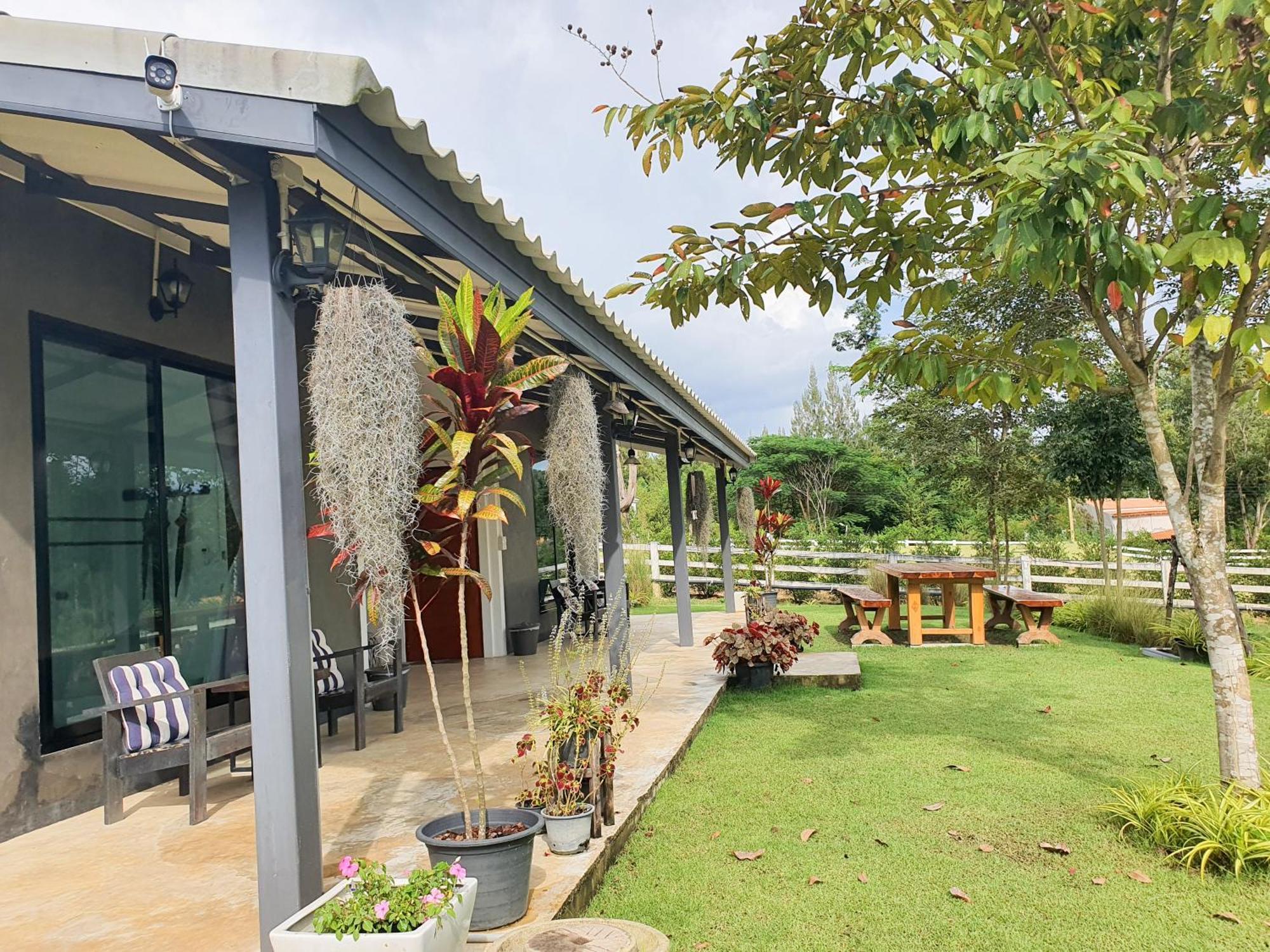 Dhanhill Bed&Cafe Ban Bu Khanun Exterior photo